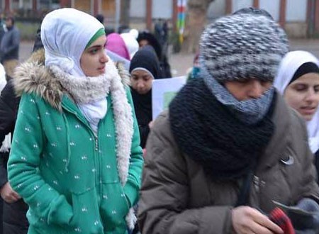 جدل في ألمانيا عن إجازة المسلمين 