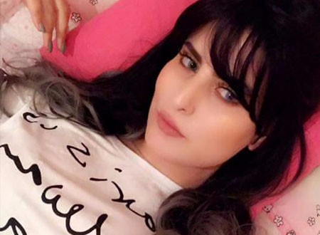 وفاة عارضة أزياء مغربية في حادث مروع.. صور