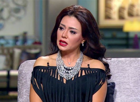 تعليق غريب لطليق رانيا يوسف بعد انفصالهما والفنانة ترد.. ماذا قال؟