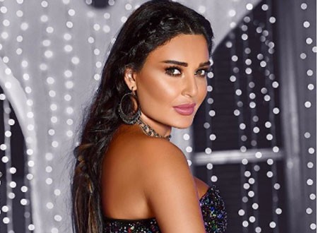 سيرين عبدالنور تطالب بالتبرع لعلاج وصيفة ملكة جمال لبنان