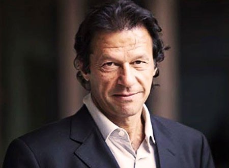 لم يسدد فاتورة الكهرباء.. قطع الكهرباء عن مكتب رئيس وزراء باكستان عمران خان