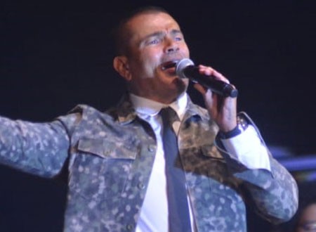 عمرو دياب يتألق في حفل غنائي كبير بـ كايرو فيستيفال.. شاهد