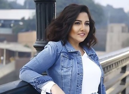 لون شعر غير مألوف للفنانة مي كساب.. صور