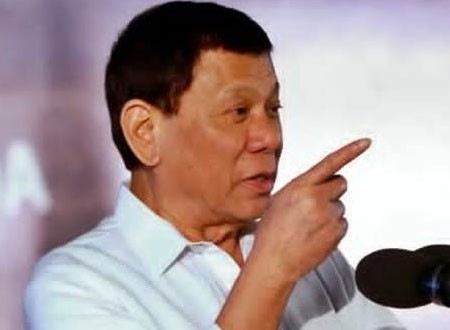رئيس الفلبين رودريجو دوتيرتي يعترف بتحرشه جنسيا بخادمة