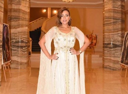 ريم البارودي تتألق بفستان الزفاف في عرض أزياء بحضور النجوم.. صور