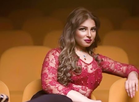 منة جلال في لقطة حديثة مع والدتها الفنانة.. شاهد