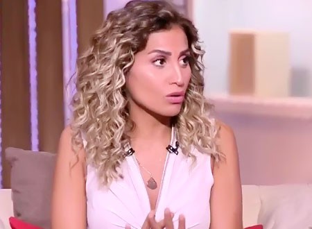 ما سر علاقة دينا الشربيني بطليقة حبيبها؟