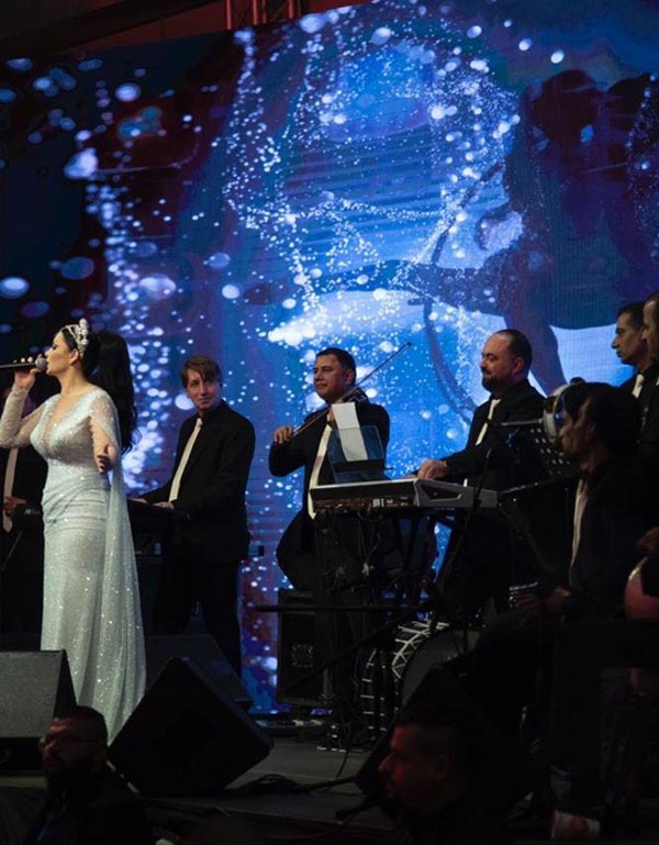 ديانا كرازون تعيش قصة حب جديدة وتسبح عكس التيار بـ«لوك