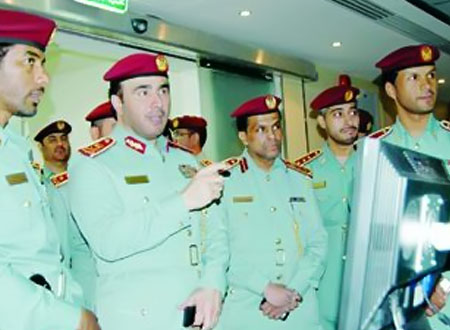 تدشين البوابة الإلكترونية لغرف عمليات شرطة أبو ظبي
