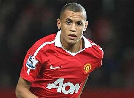 رافيل موريسون يهدد بتشويه وجه صديقته