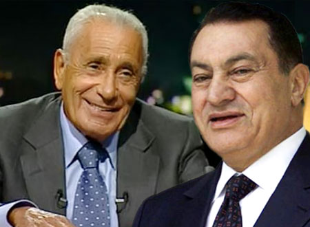 محمد حسنين هيكل: علّمت مبارك تدخين &laquo;السيجار الأبهة&raquo;
