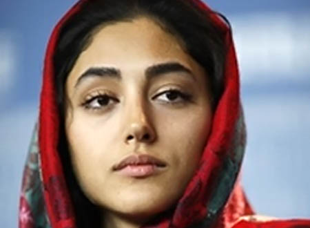 إيران تمنع فاراهاني من العودة بعد صورها العارية