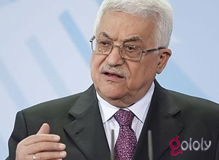 محمود عباس يخطأ ويهنئ مبارك بدلاً من مرسي 