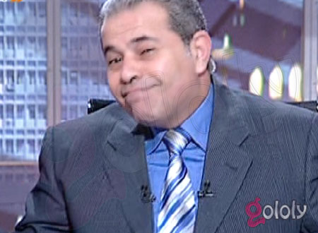 فيديو.. توفيق عكاشة يخرج لسانه لمرسي على الهواء