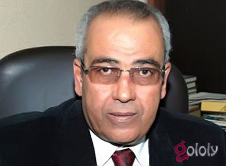 إسماعيل الشناوي: كل من هب ودب عمل محطة إذاعية   