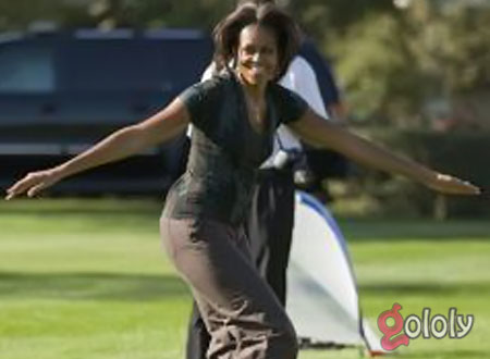 ميشيل أوباما تستعرض عضلاتها مع Dr.Oz