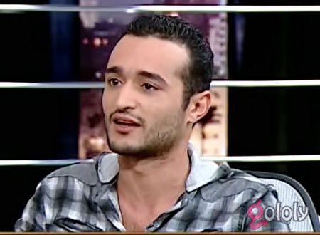 حبس أحمد دومة 6 أشهر وتغريمه 2000 جنيه 