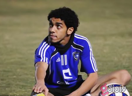 الدوسري اللاعب عبدالعزيز سالم الدوسري
