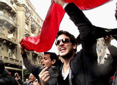 خالد أبو النجا يصور &laquo;تحرير التحرير&raquo; 