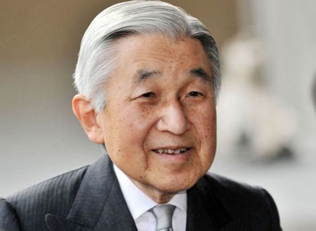 إمبراطور اليابان أكيهيتو يحتفل بعيد ميلاده الـ80