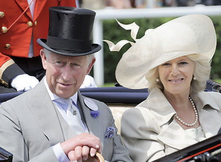 الأمير تشارلز وكاميلا خاضا حربًا لمدة 16 عامًا لإقناع البريطانيين بزواجهما