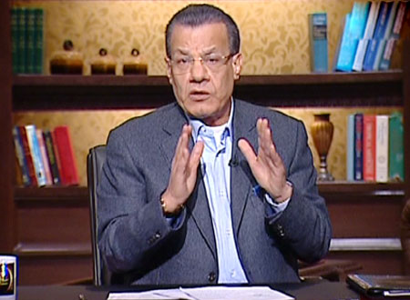 بلاغ ضد عادل حمودة يتهمه بسب مبارك