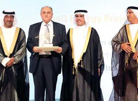 أحمد بن سعيد يكرّم الفائزين بجائزة الإمارات للطاقة