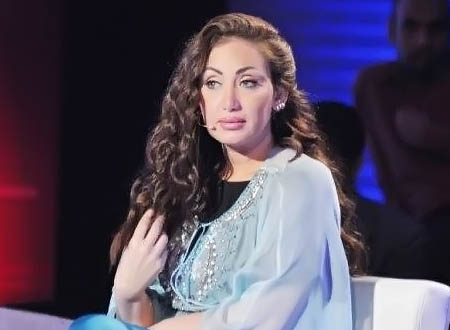 ريهام سعيد تذيع الجزء الثاني من حلقة &laquo;المس&raquo; وترد على مهاجميها بآية.. فيديو