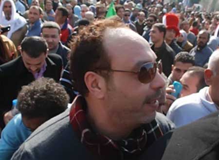 خالد صالح يهتف ضد مرسي حتى فقد الوعي في الميدان